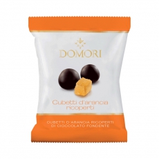 Domori - Orangenwürfel mit Edelbitterschokolade umhüllt